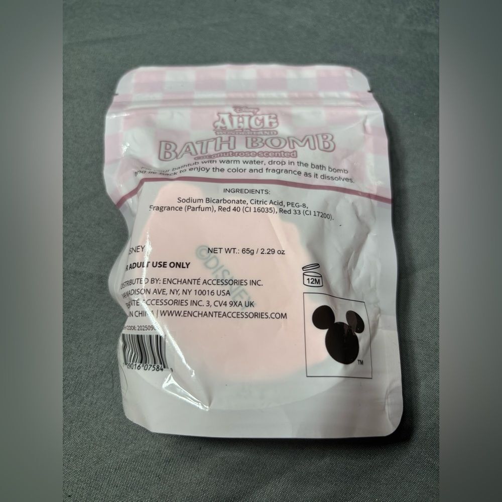 3 New Alice in Wonderland Themed Bath Bundle NWT Coconut Rose - Picture 3 of 7